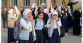 İran Bilim Bakanı'ndan Azerbaycan'daki Başörtülü Kız Öğrencilere Davet