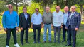 CHP'li Belediye Başkanı Zafer Partisi'ne katıldı, Ümit Özdağ rozetini taktı