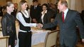 Putin'in gizli aşkı sandık başında ortaya çıktı
