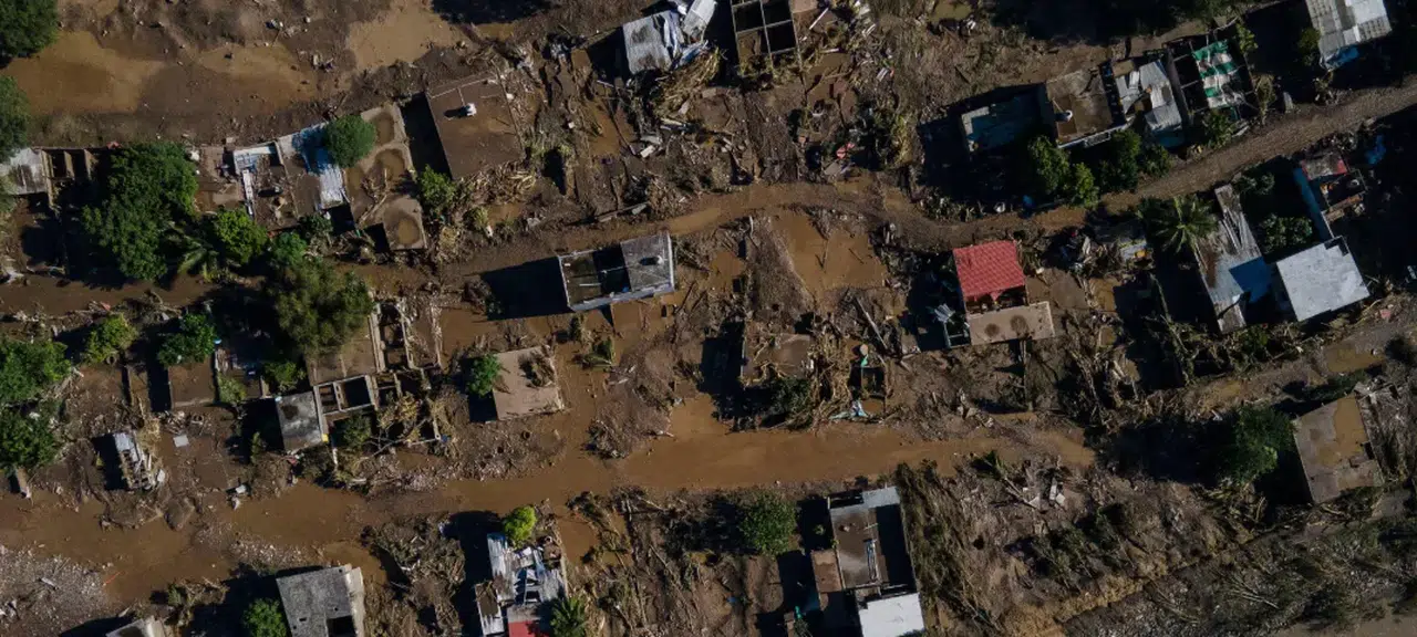 Meksika'da Yıkıcı Sel Felaketi: Ölü Sayısı 72'ye Yükseldi, 48 Kayıp Var