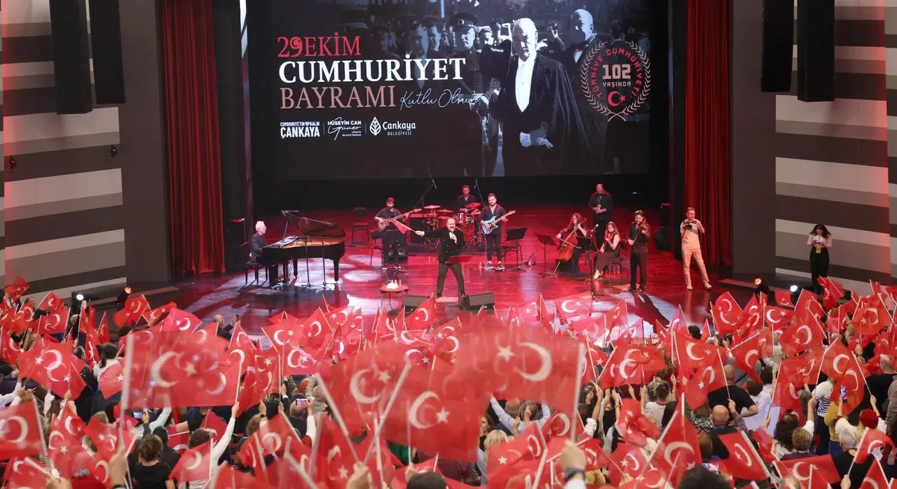 Cumhuriyet'in 102. Yılı Çankaya'da sanatla coşkuyla kutlandı
