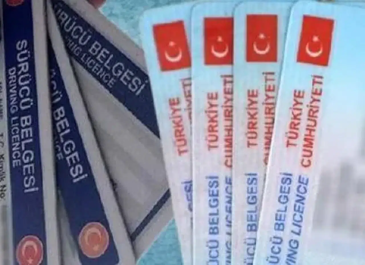 Eski ehliyetler için yenileme süresi 31 Ekim'de doluyor, 15 lira yerine 7 bin 438 lira ödenecek!