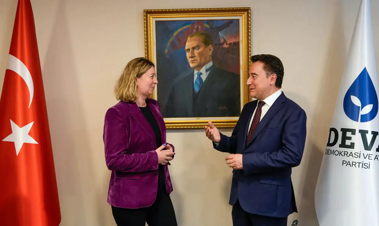 Ali Babacan'ndan CHP’ye mesaj: “Muhalif kim varsa bize gelsin yaklaşımı seçmenlerde geçerli değil”