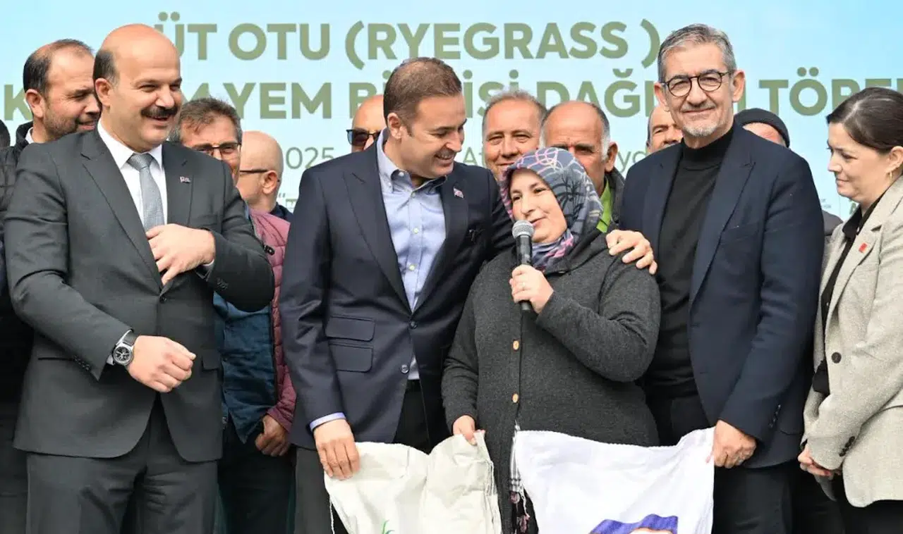 Balıkesir'den çiftçilere 140 ton yem bitkisi tohumu desteğiyle tarımda yeni bir hamle!