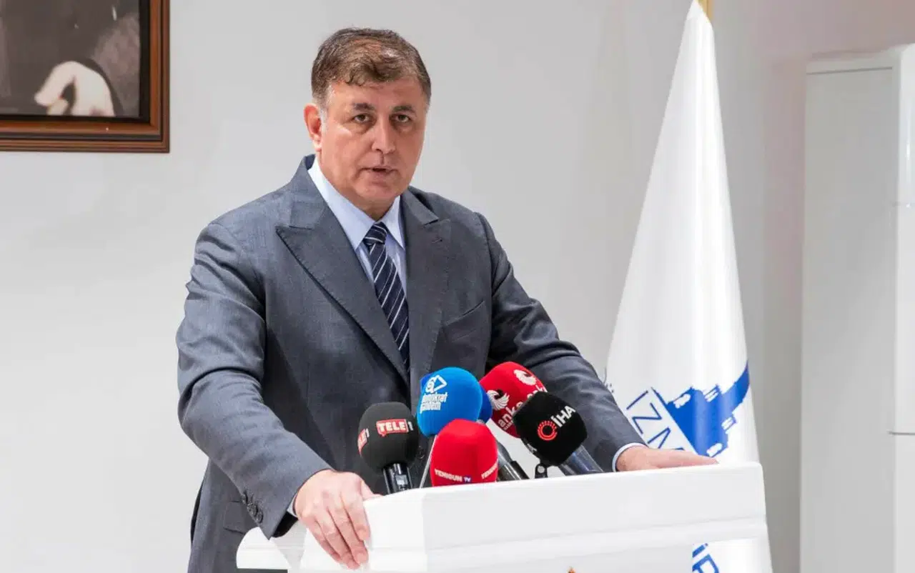 İzmir Büyükşehir Belediye Başkanı Cemil Tugay: Cumhuriyet milyonların talebini dile getiren bir yönetim biçimidir