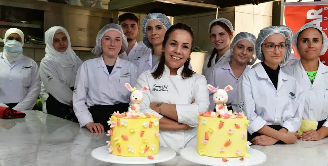 İzmir'de istihdam garantili pastacılık kursları başladı, kadınlar meslek sahibi oluyor