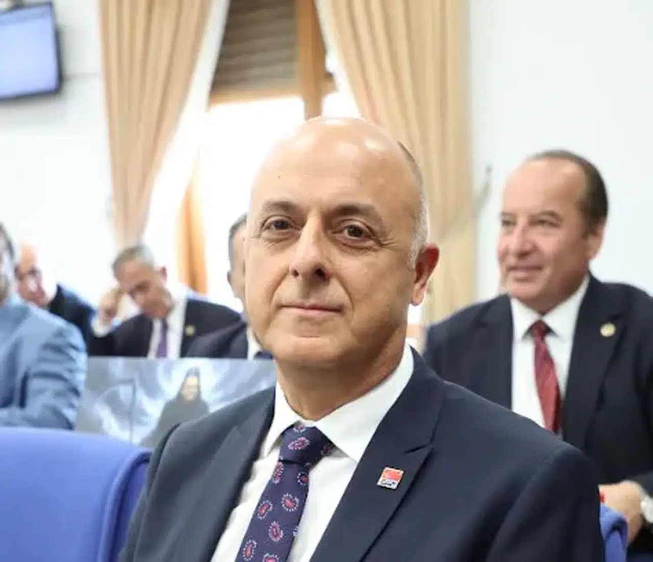 CHP'li Ümit Özlale: Ya enflasyonu düşüreceğinize inanmıyorsunuz ya da piyasalar hükümete güvenmiyor