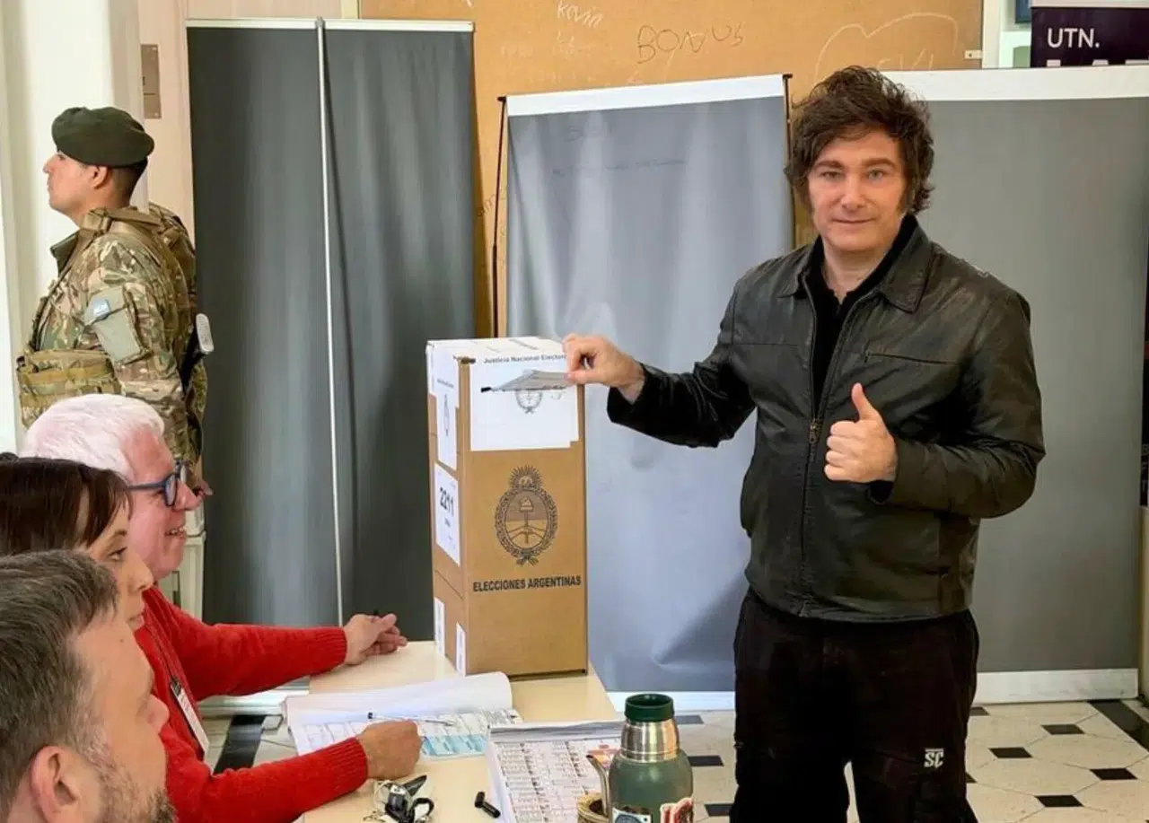 Devlet Başkanı Milei'nin partisi La Libertad Avanza, Arjantin'de ara seçimleri kazandı!