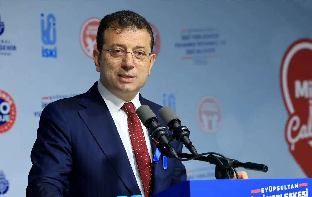 Ekrem İmamoğlu'ndan Tufan Erhürman'a tebrik: "Kıbrıs Türk halkı demokrasiye inanıyor"