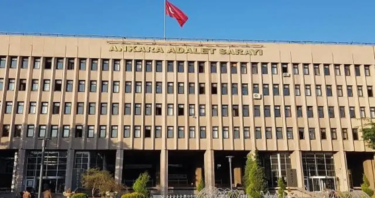 Lütfü Savaş'tan CHP’nin 39. Olağan Kurultayı sürecinde yapılan il kongreleri seçimlerinin iptali için dava