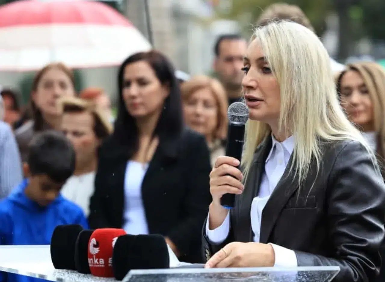 Dilek İmamoğlu: "Ekrem İmamoğlu, milletin sevgisini kazandığı için Silivri’dedir"