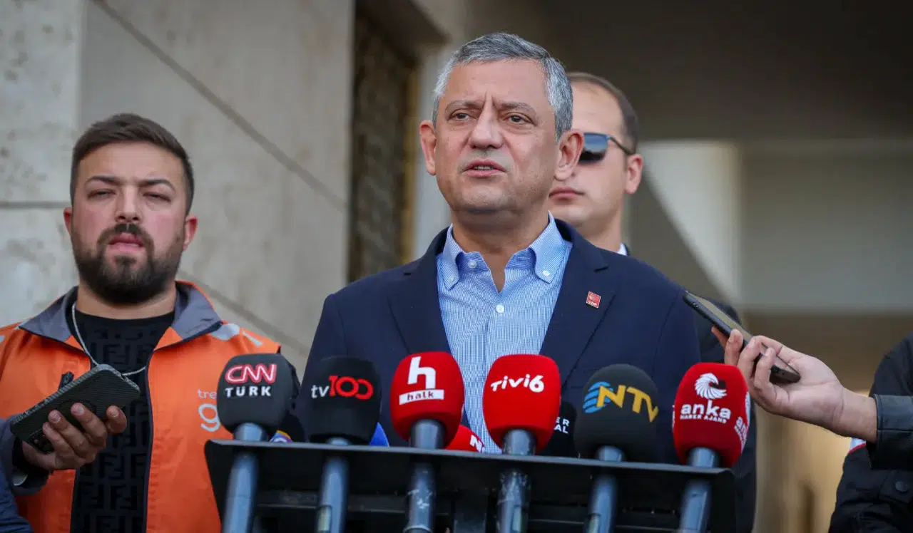 CHP lideri Özgür Özel: “Ne yaptıklarının farkında olsunlar, Anayasa en çok baştakini korur”