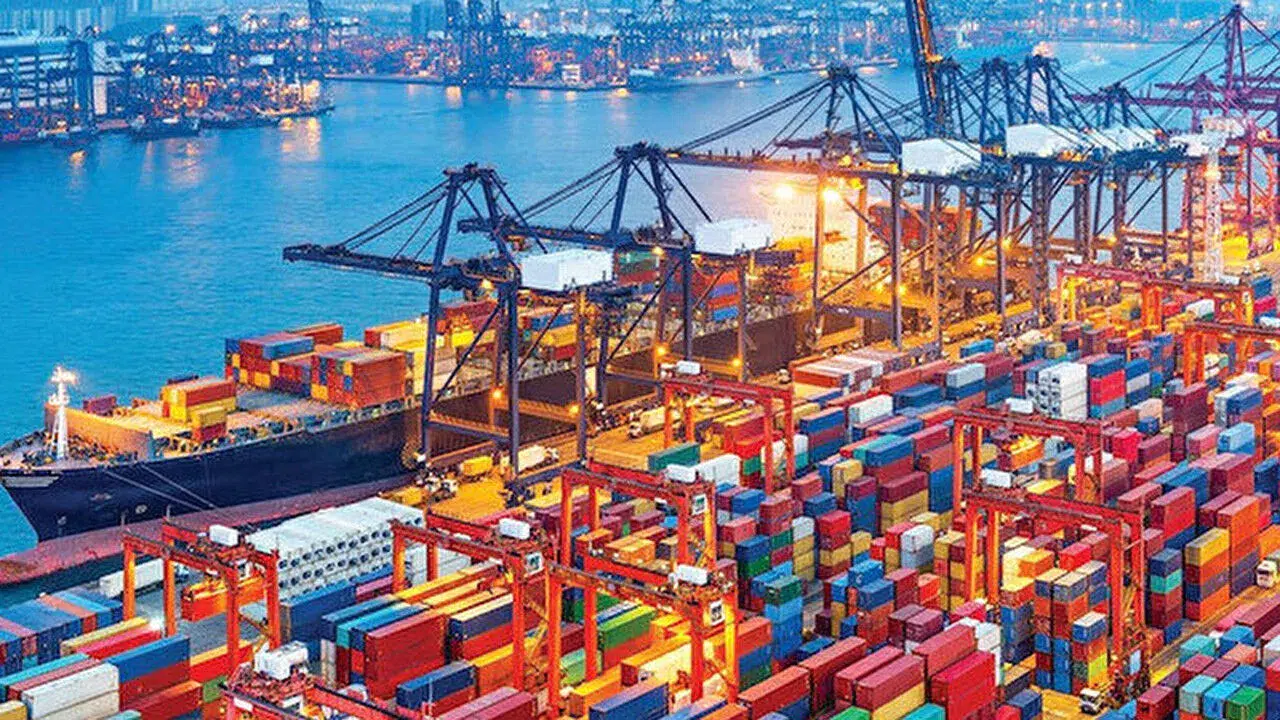 Ekim'de ihracat ve ithalat artarken, dış ticaret açığı yüzde 27,6 yükseldi