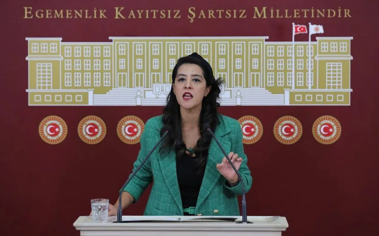 Sevda Karaca’dan Sağlık Bakanı Fahrettin Koca’ya: "2020-2023 yılları arasında kaç kamu hastanesinde hekim yokluğu nedeniyle bölüm kapatılmıştır?"