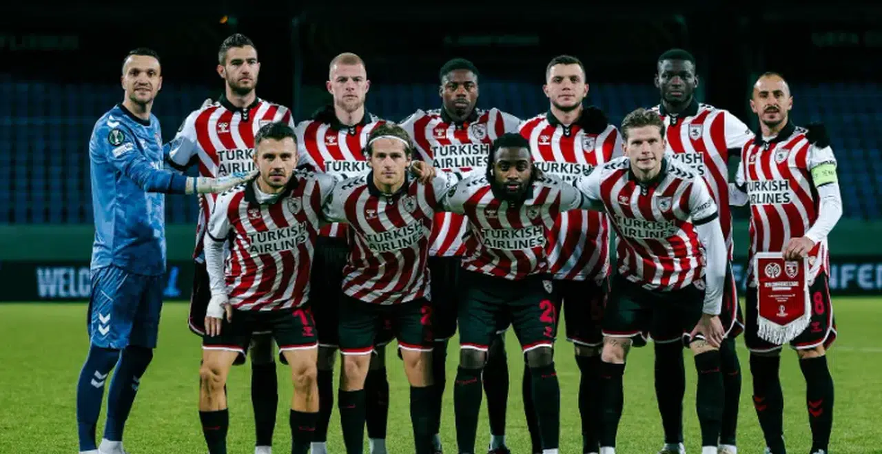 Samsunspor, Breidablik ile 2-2 berabere kalarak Konferans Ligi'ndeki liderliğini korudu