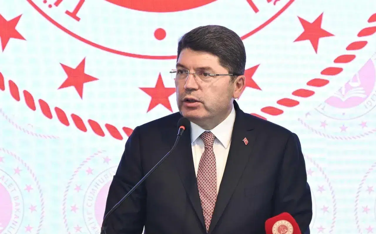 Adalet Bakanı Tunç'tan çocuklar için suç önleme komisyonu kararı: Geleceği güvence altına alıyor!
