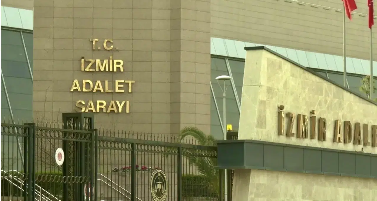 İzmir'de FETÖ'nün eğitim yapılanmasına yönelik operasyonda 18 kişi gözaltına alındı