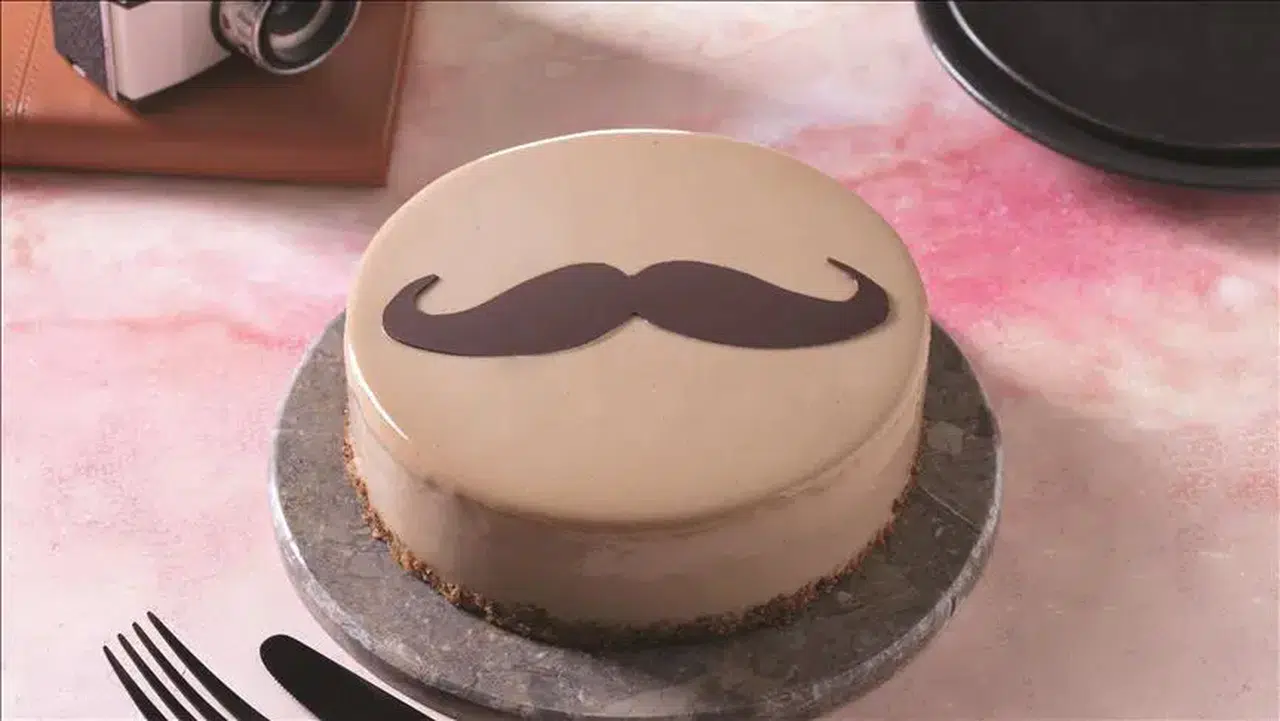 Babalar çocukları için pasta yaptı