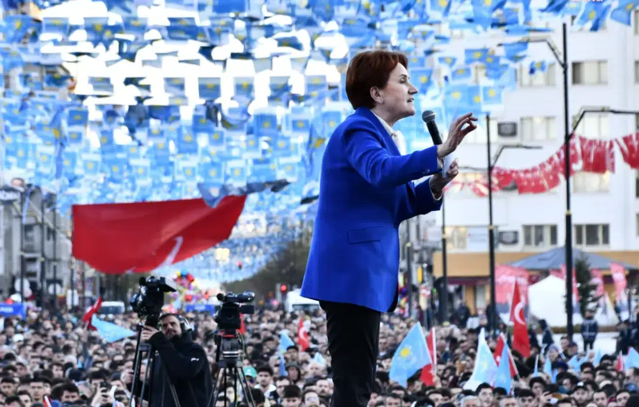 Meral Akşener, Sivas’ta: “Hem Muhsin başkanın hem Sinan Ateş’in katillerini yakalayıp hukuka teslim edip gereğinin yapılmasını sağlamak bizim için namus sözüdür”