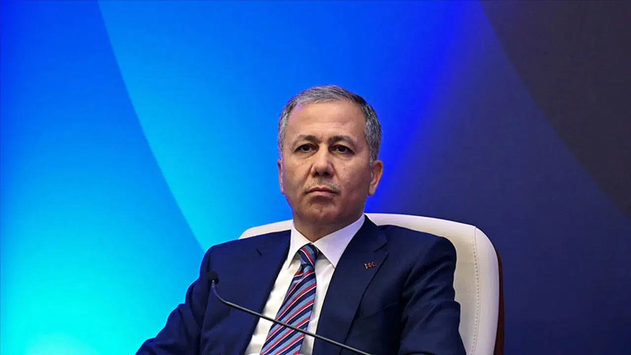 Ali Yerlikaya'dan CHP lideri Özgür Özel'e Sert Yanıt: Kahramanlarımıza Gölge Düşürmek Haddi Değil
