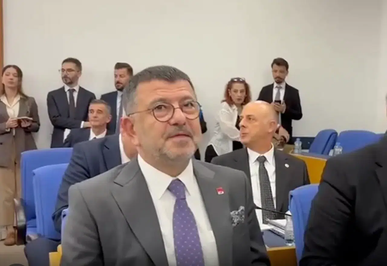 CHP'li Veli Ağbaba'dan iktidara: Vaatlerinizde hayal vardı, hayal kalmaya devam ediyor