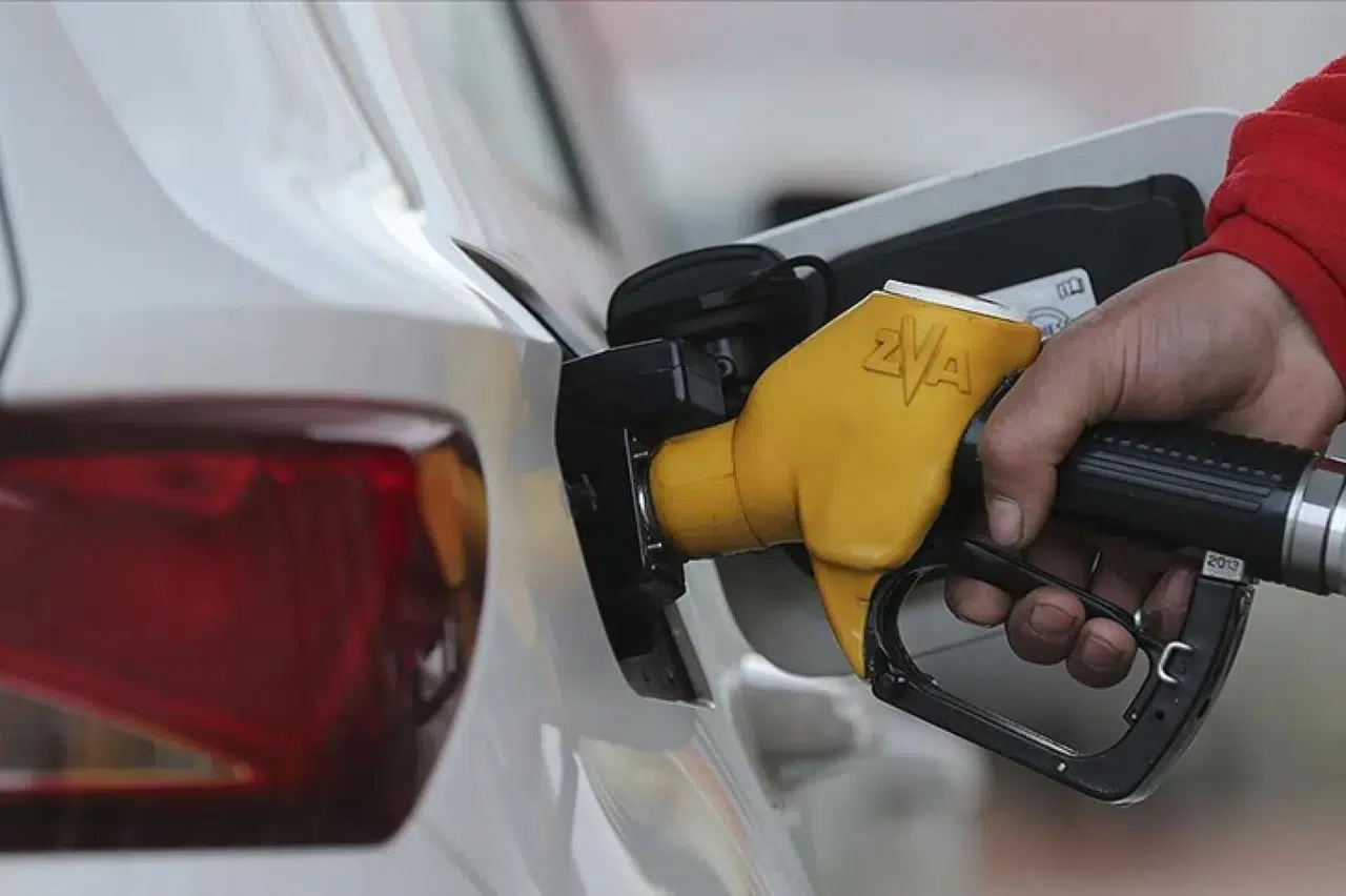 Motorine zam! İstanbul, Ankara, İzmir'de güncel fiyatlar açıklandı