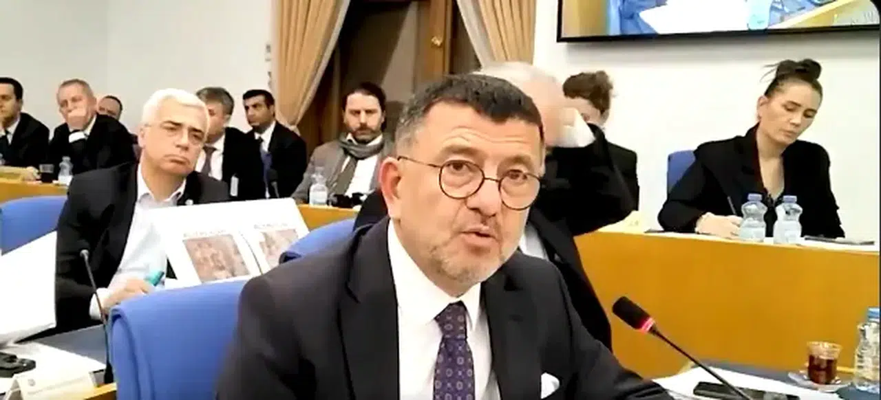 CHP'li Veli Ağbaba: Arsa olmayan 500 bin konut projesi hayal satışı mı?