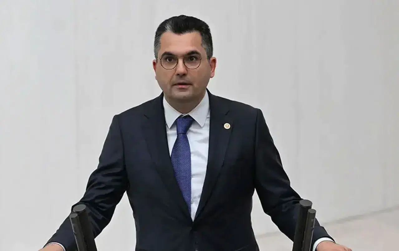 Burak Dalgın, Brüksel'de Türkiye'nin demokrasi ve özgürlük hedeflerini vurguladı