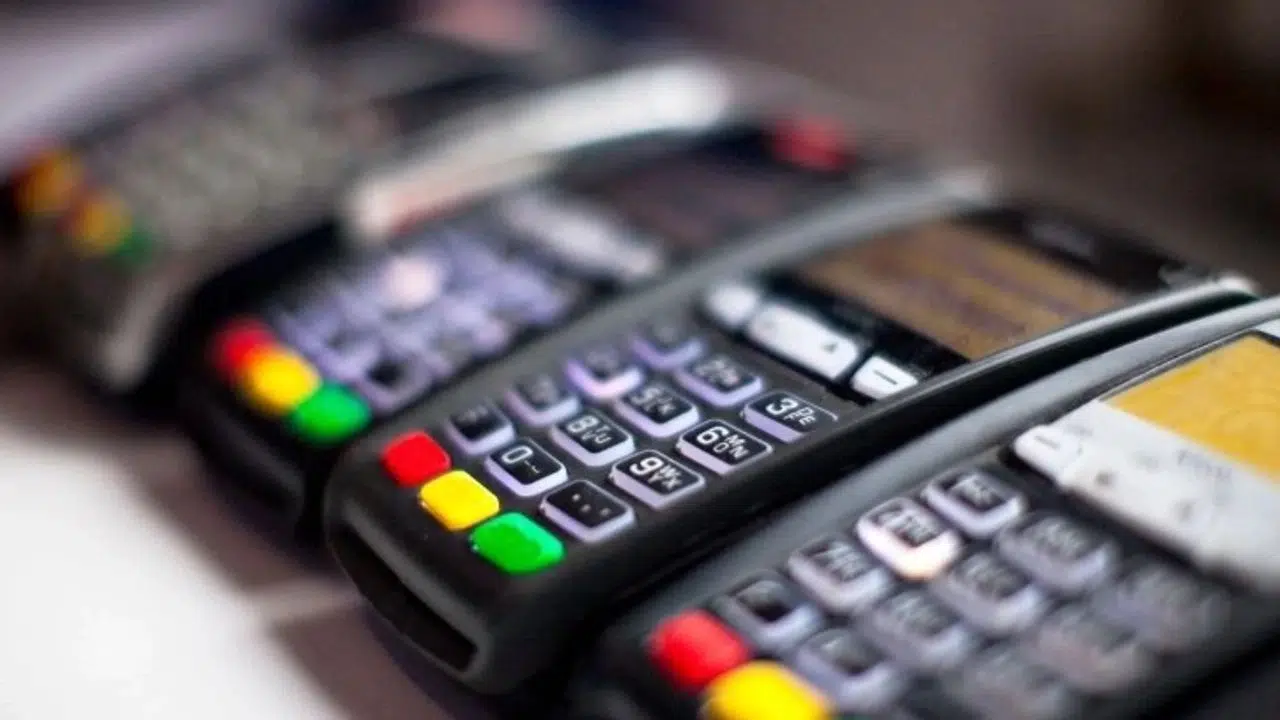 CHP'Lİ ÖZGÜR KARABAT: 100 MİLYAR DOLARLIK POS CİHAZI VURGUNUNDA KİMLER KORUNUYOR?