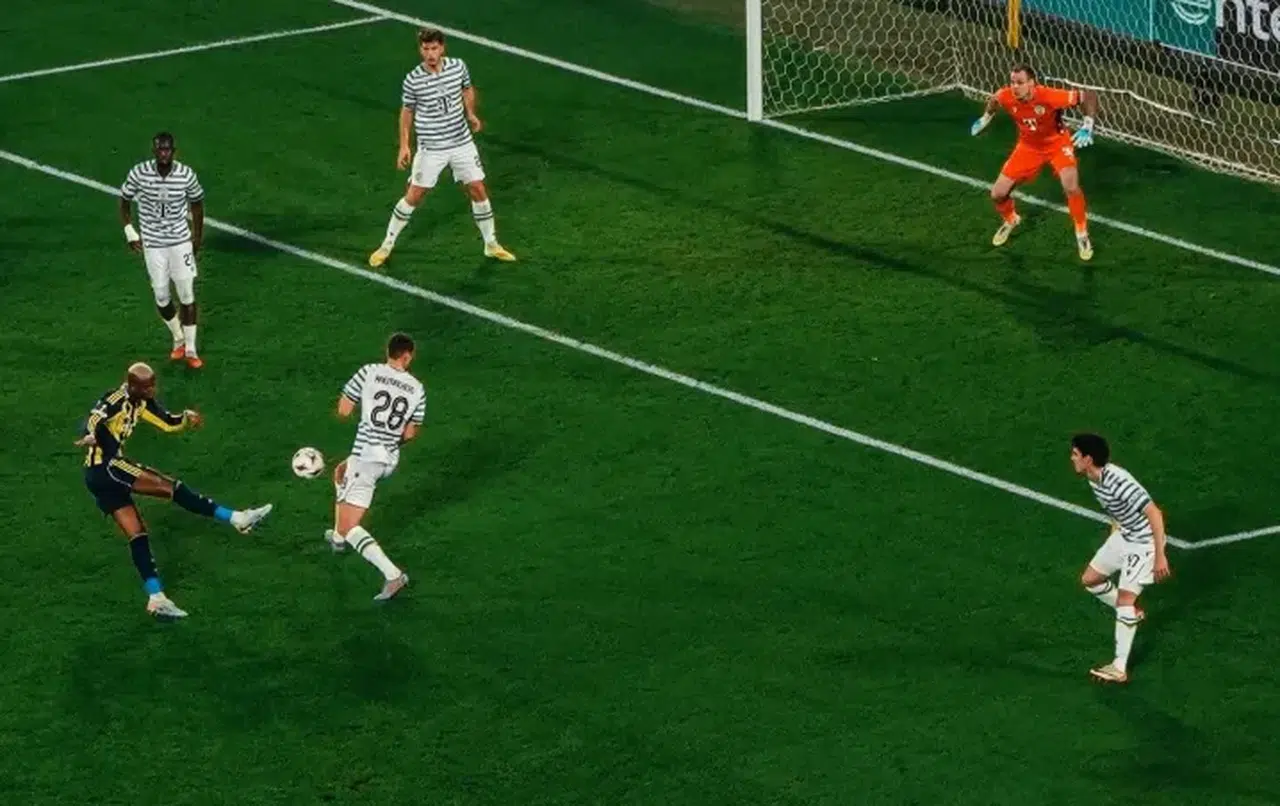 Fenerbahçe, Avrupa Ligi'nde Ferencvaros ile 1-1 berabere kalarak puan kaybetti