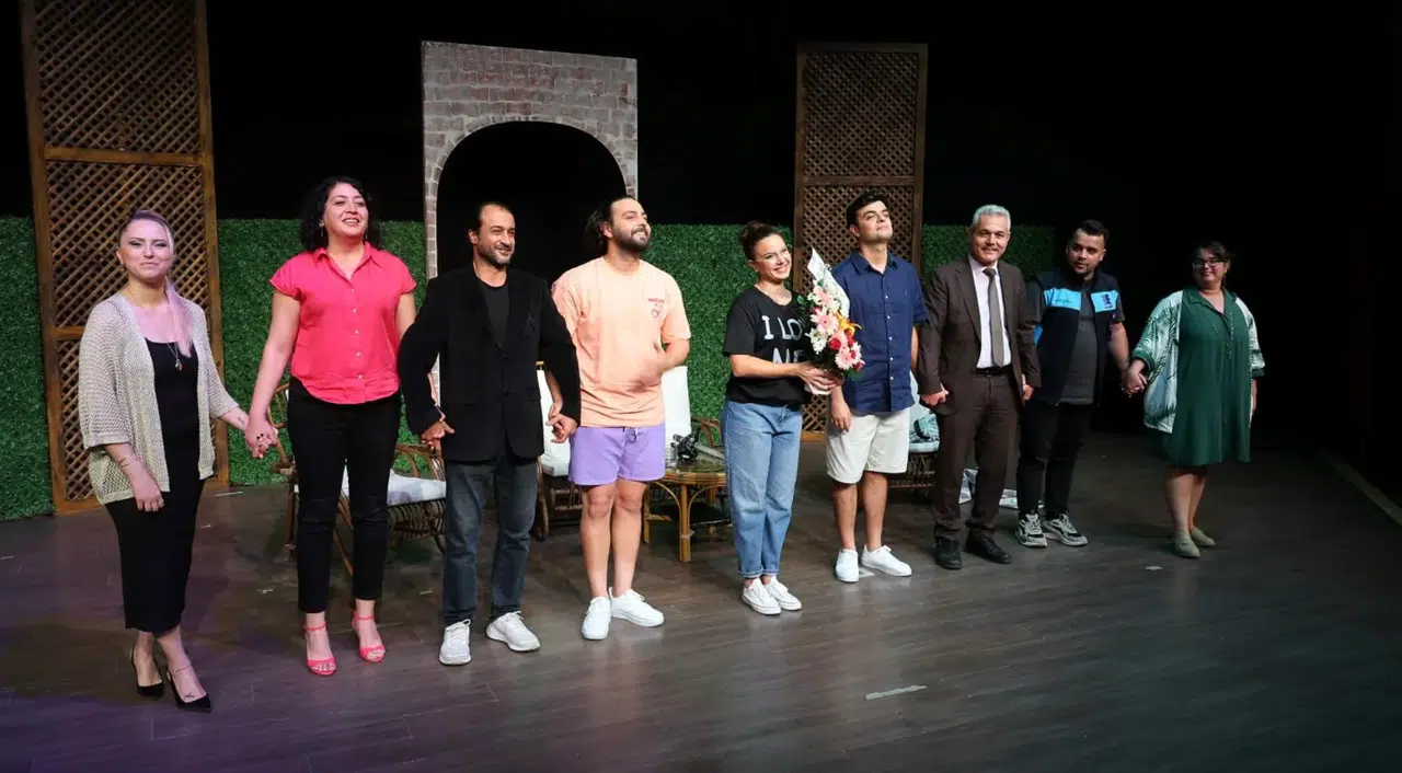 Bodrum Belediyesi Şehir Tiyatrosu’ndan Dünya Prömiyeri