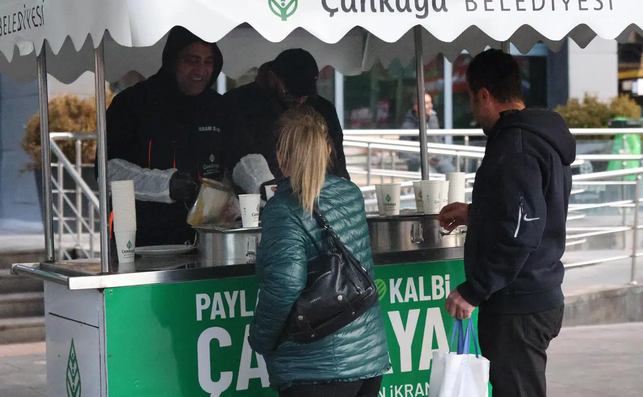 Çankaya Belediyesi'nden Ankaralılara sabah çorbası ikramı hizmeti başlatıldı