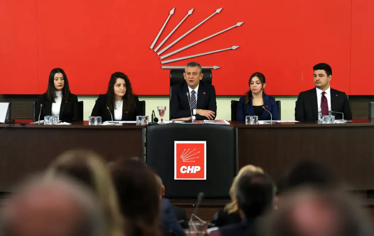 CHP MYK Belli Oldu! İşte Özgür Özel'in yeni A Takımı