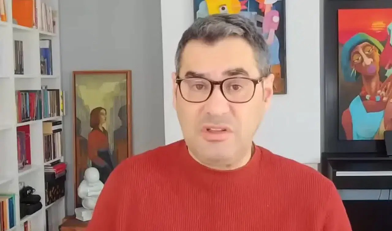 Gazeteci Enver Aysever, YouTube'da Söylediği Sözler Nedeniyle Tutuklandı!