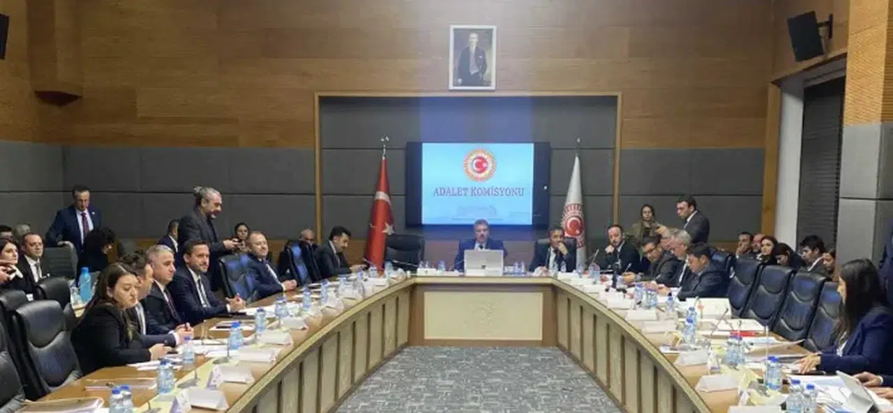 TBMM, 11. Yargı Paketi'ni kabul etti; Kovid-19 düzenlemesi dikkat çekti