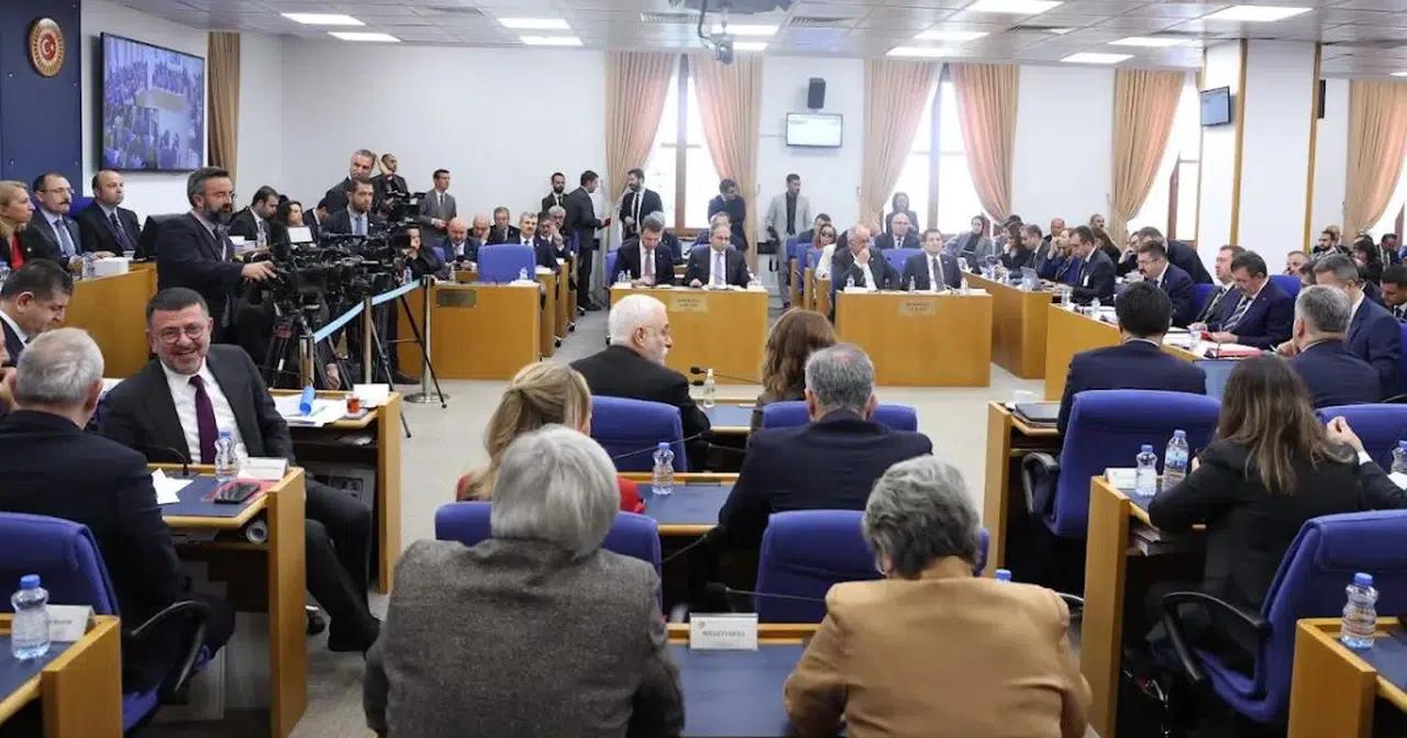 2026 Yılı Bütçe Teklifi TBMM Komisyonu'nda Onaylandı