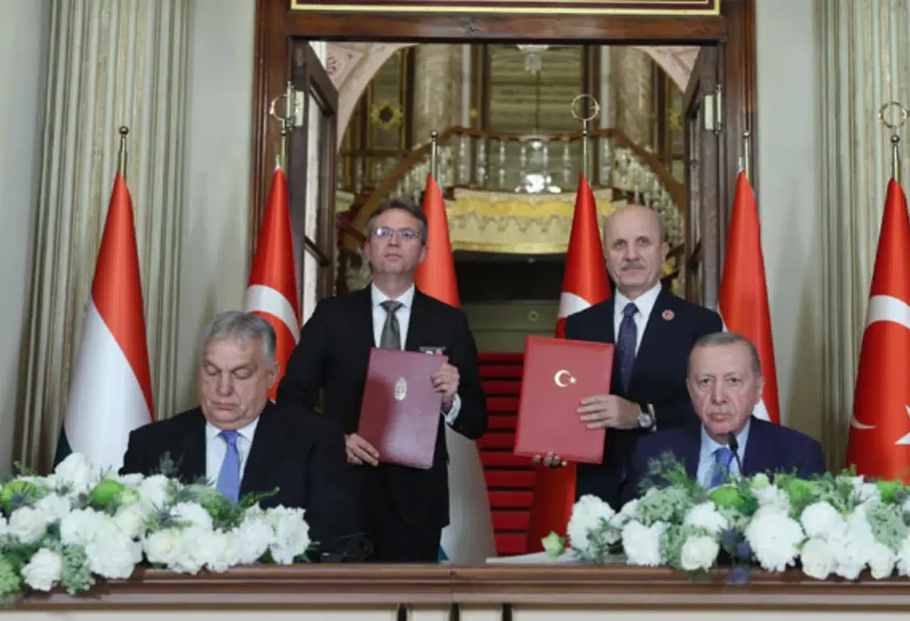 Türkiye ve Macaristan Yükseköğretimde Ortak Diploma ve Akademik İşbirliği İçin Anlaşma İmzaladı