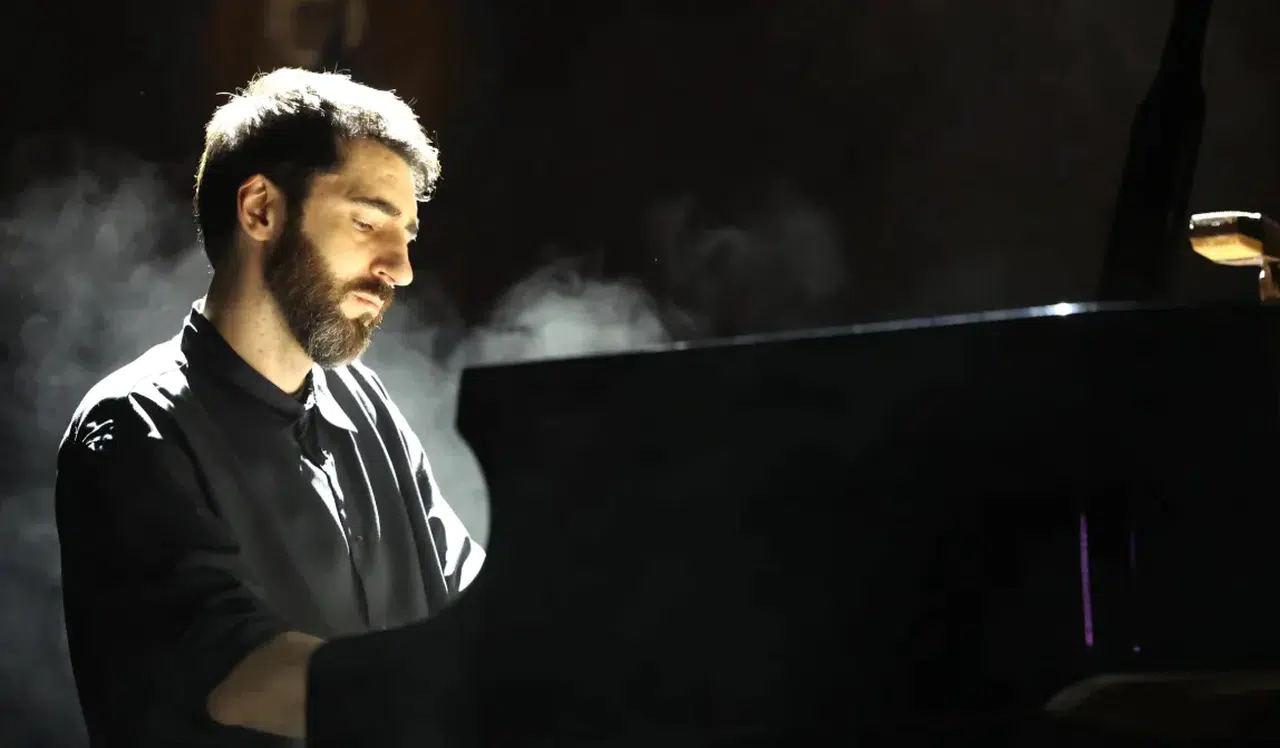 Dünyaca ünlü piyanist Evgeny Grinko İzmir'de muhteşem bir konser verdi