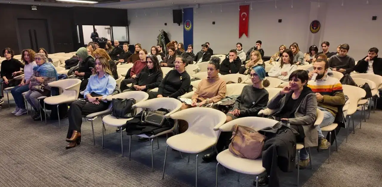 Çankaya'da Kadın Sporcular İçin Dijital Şiddet Paneli Düzenlendi