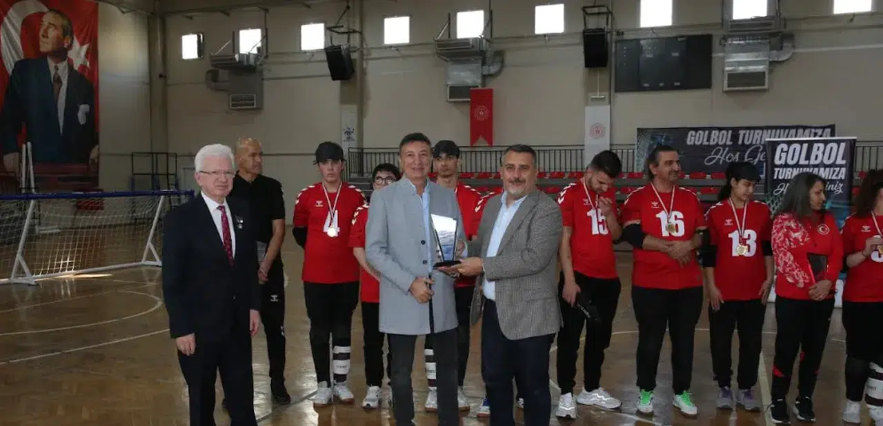 Çiğli Belediyesi'nde Görme Engelliler Golbol Turnuvası: Başarı ve Dayanışma Dolu Bir Gün