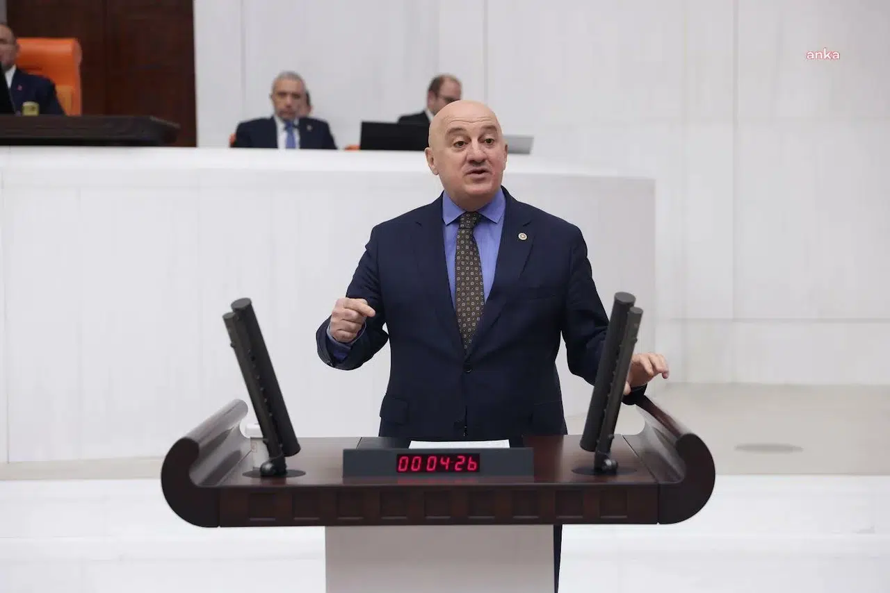 CHP'Lİ BAYRAKTUTAN,VERGİ LİSTESİNE GİREMEYEN YANDAŞ İŞ ADAMLARI İÇİN HAREKETE GEÇTİ