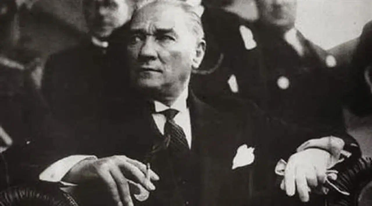 5. sınıf kitabından Atatürk bölümleri çıkarıldı