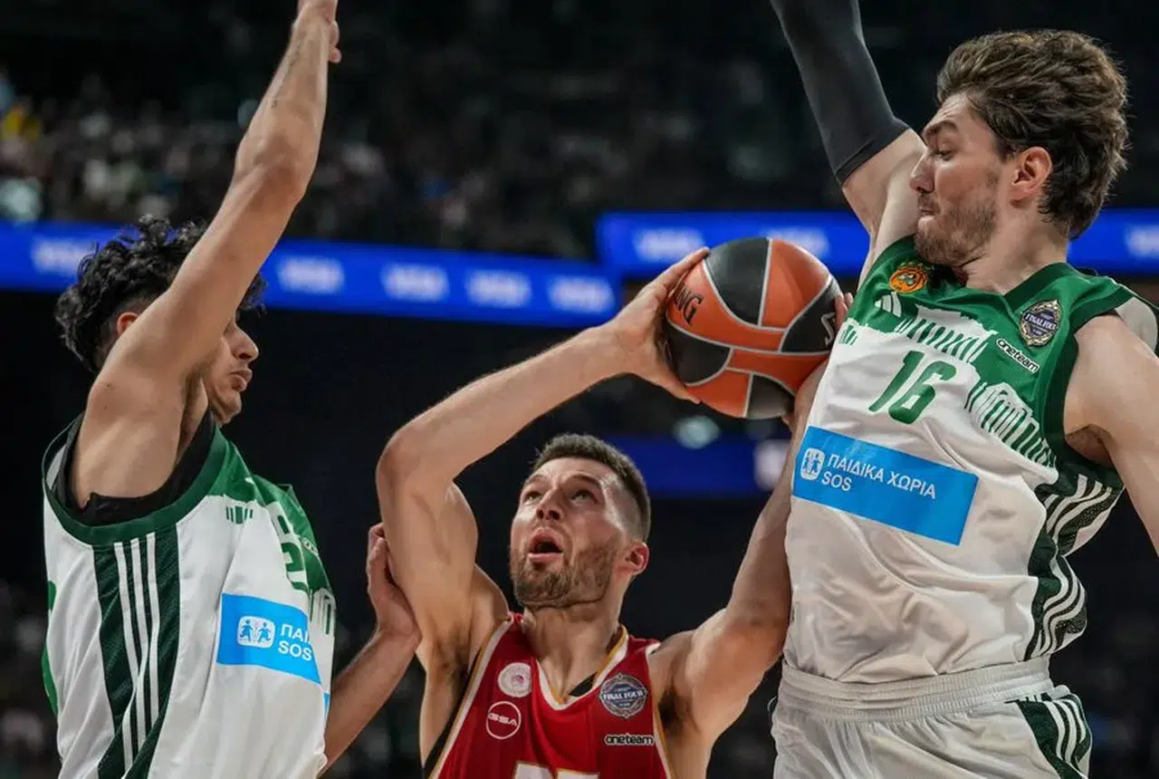 Olympiakos, Panathinaikos'u 97-93 Yenerek EuroLeague üçüncüsü Oldu