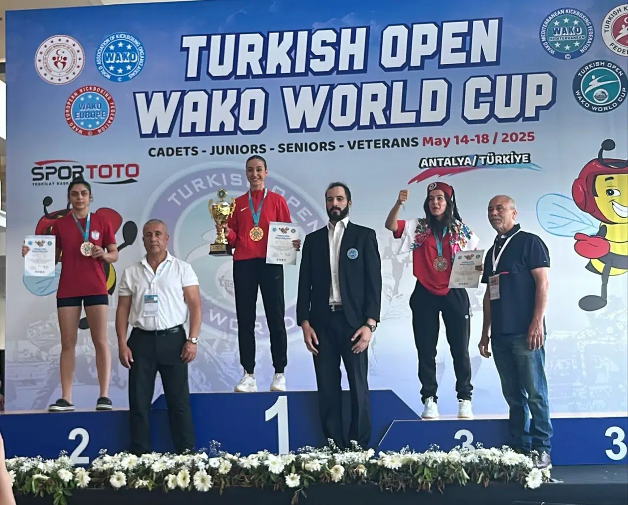 İzmir Bayraklılı Sporcu Dünya Şampiyonu Oldu