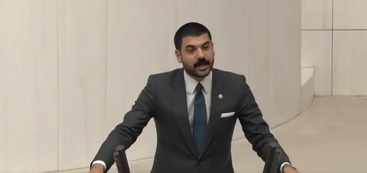 CHP İstanbul Milletvekili Ali Gökçek'ten Bakan Tekin'e Laik Eğitim Uyarısı