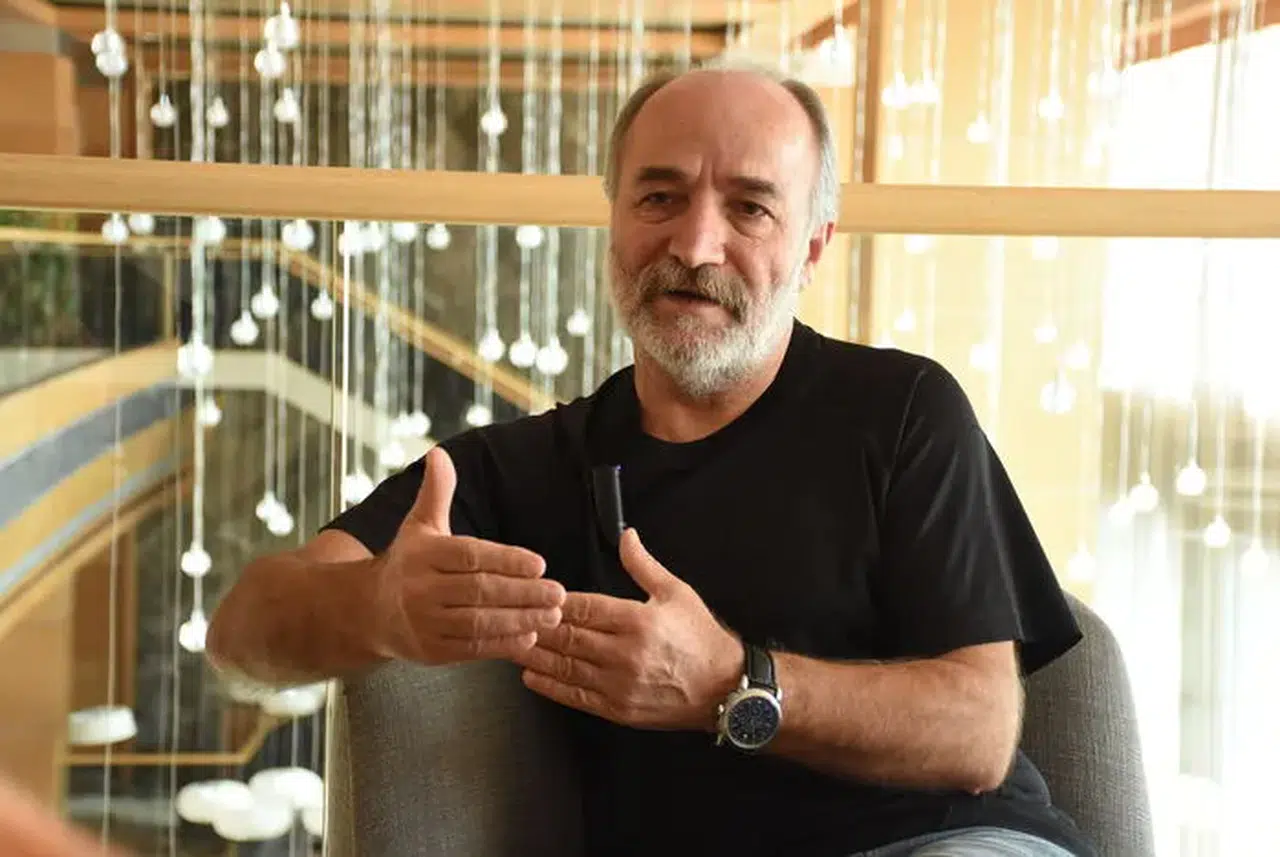 Yönetmen Reis Çelik'ten Antalya Belediye Başkanı'na 'Altın Portakal' tepkisi: Birileri o alanı gasp ederse...