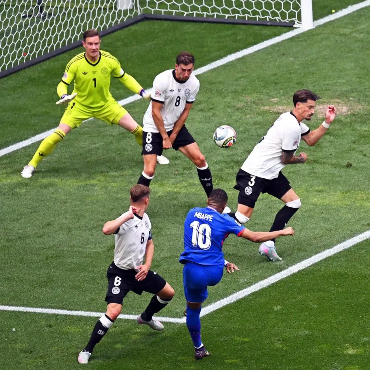 Fransa Almanya'yı 2-0 yenerek UEFA Uluslar Ligi'nde üçüncü oldu