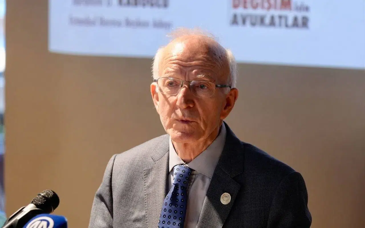 PROF. KABOĞLU: 'ANAYASA TARTIŞMASI AÇIK VE DÜRÜST YAPILMAK ZORUNDA. BİLGİ KİRLİLİĞİ, YOL KİRLİLİĞİ VE HEDEF KİRLİLİĞİYLE KARŞI KARŞIYAYIZ'