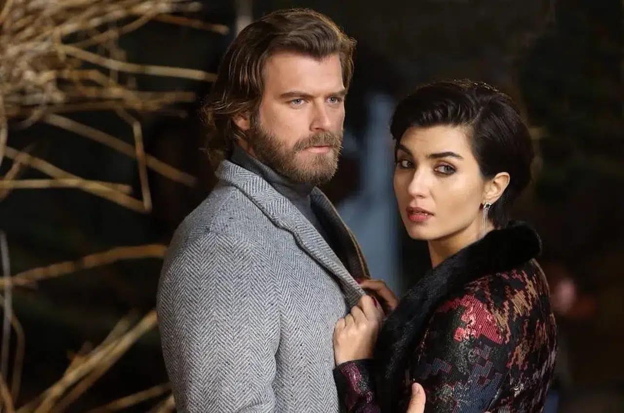 Kıvanç Tatlıtuğ'un dizisinde Atatürk ve Cumhuriyet Detayı