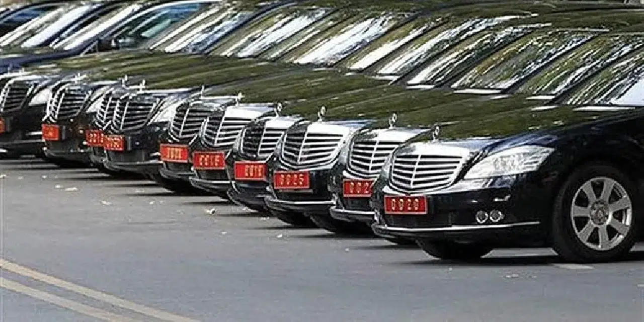 Meclis Kiralık Makam Araçlarına SERVET HARCIYOR